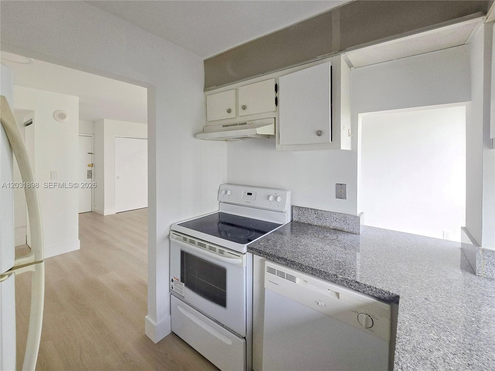 16919 N Bay Rd # 517, Sunny Isles Beach FL 33160 — 16