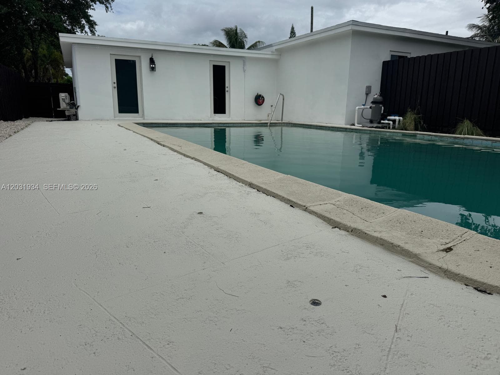 15615 NE 5th Ct # A, Miami FL 33162 — 13