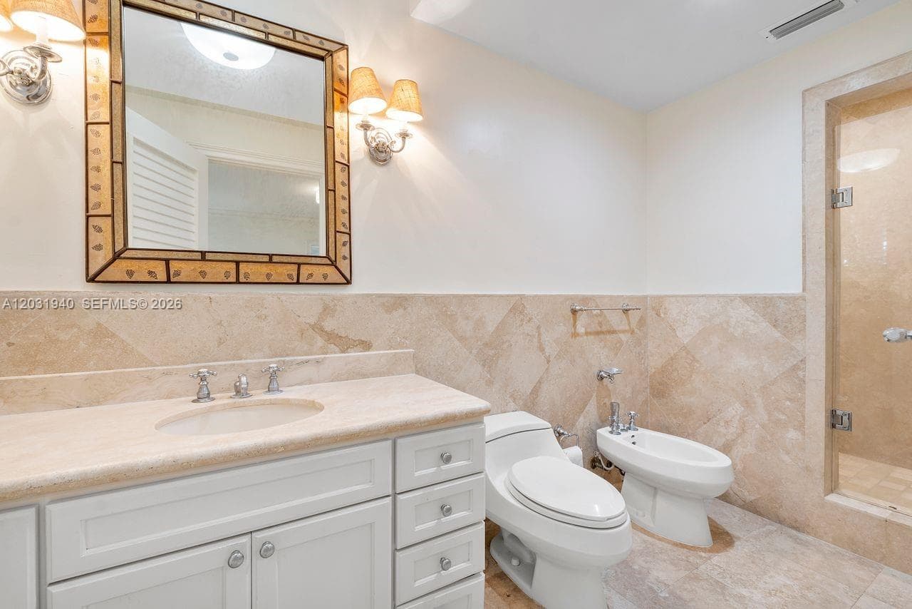 1037 Alfonso Ave, Coral Gables FL 33146 — 23