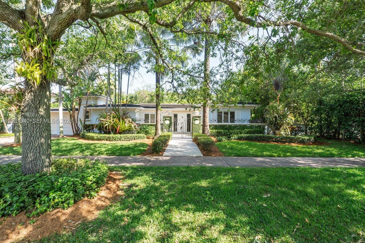 1037 Alfonso Ave, Coral Gables FL 33146 — 2