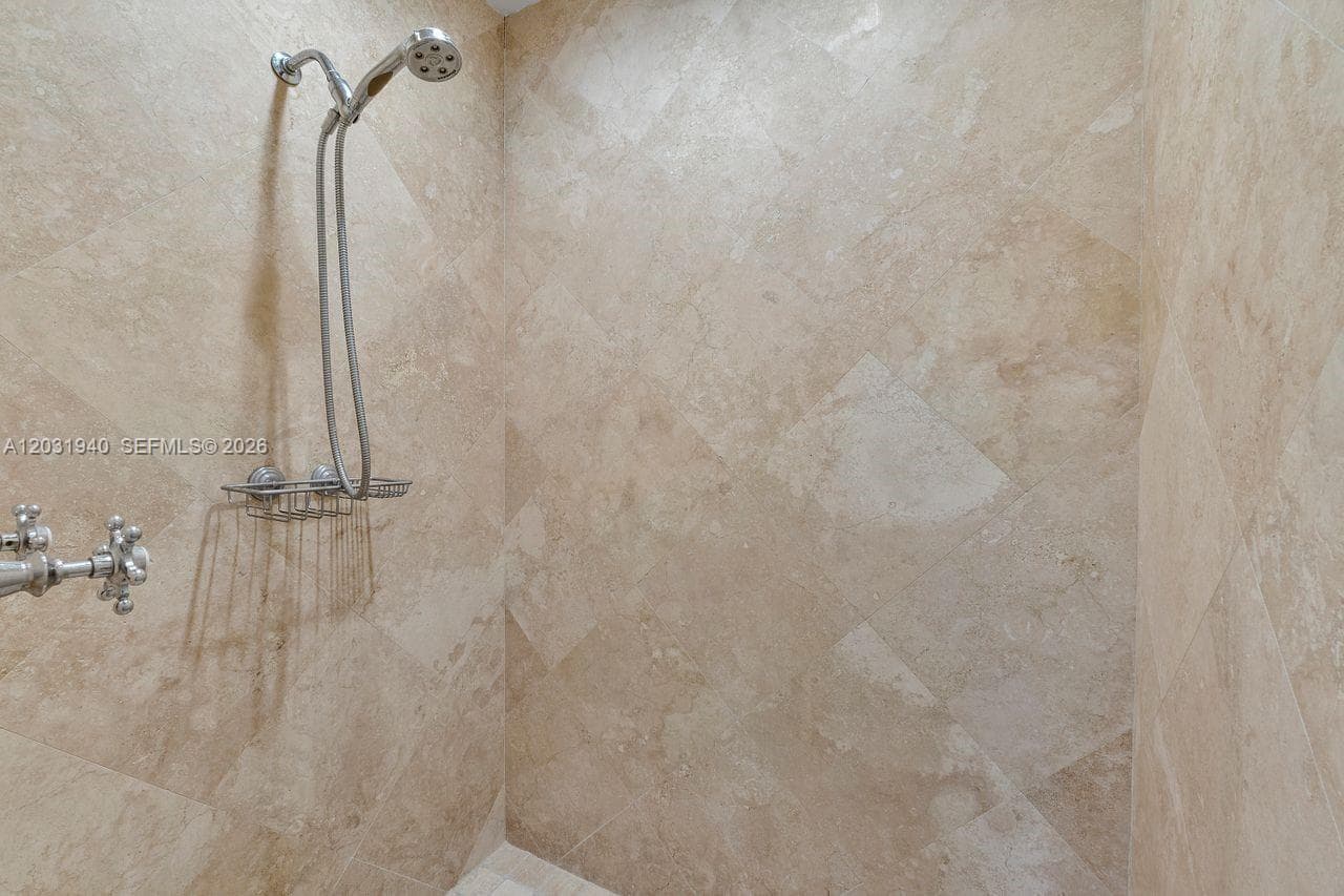 1037 Alfonso Ave, Coral Gables FL 33146 — 26