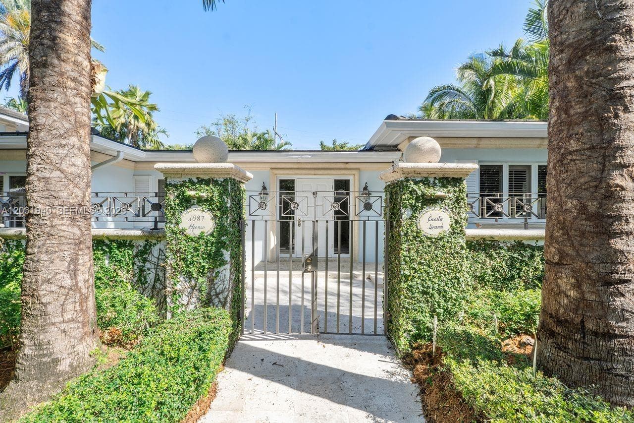 1037 Alfonso Ave, Coral Gables FL 33146 — 3