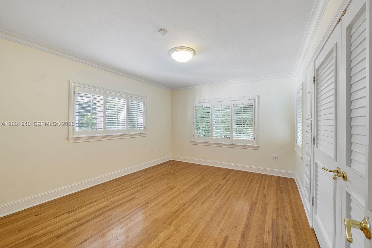1037 Alfonso Ave, Coral Gables FL 33146 — 32