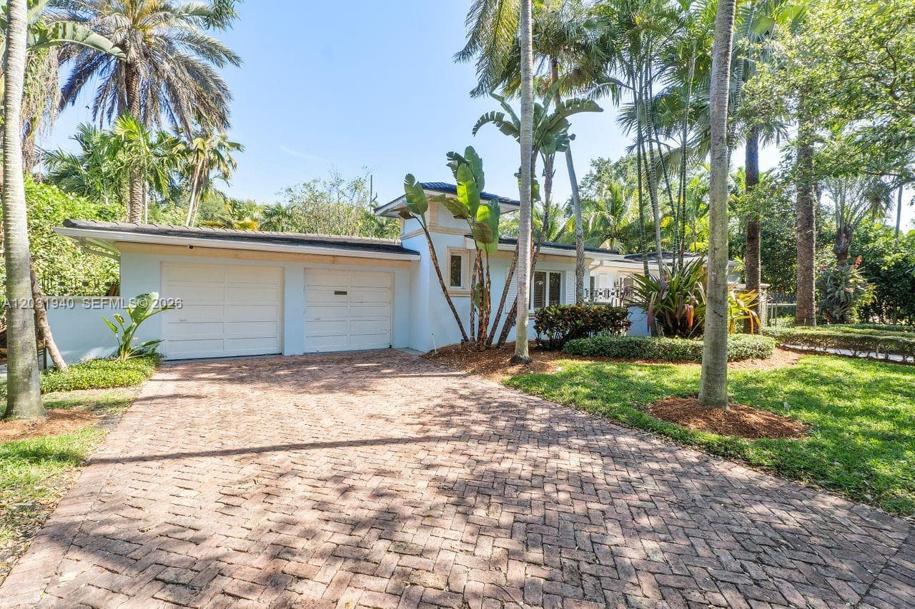 1037 Alfonso Ave, Coral Gables FL 33146 — 11