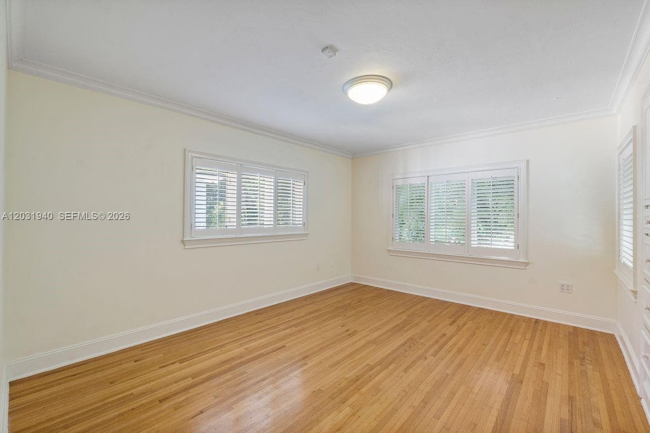 1037 Alfonso Ave, Coral Gables FL 33146 — 31