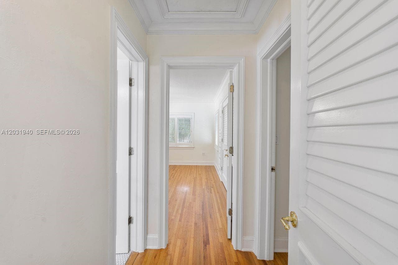 1037 Alfonso Ave, Coral Gables FL 33146 — 29
