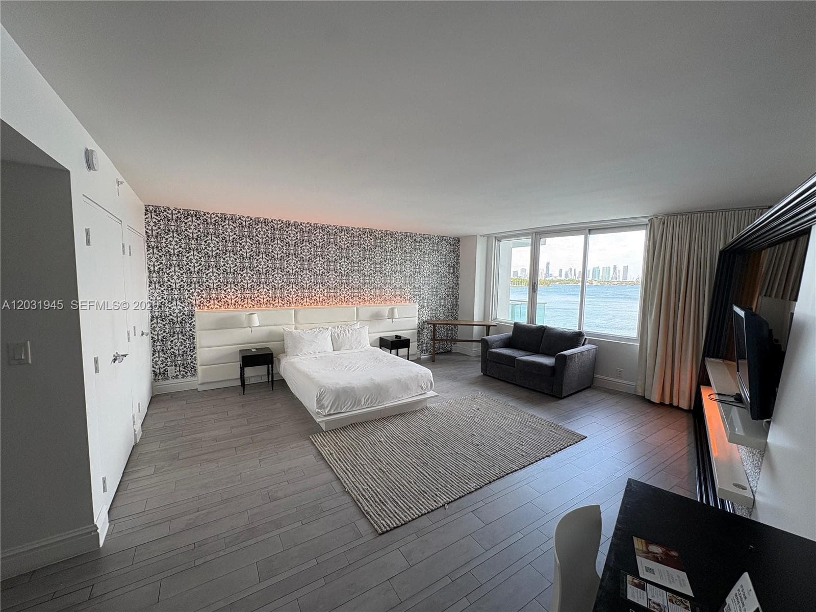1100 West Ave # 418, Miami Beach FL 33139 — 3