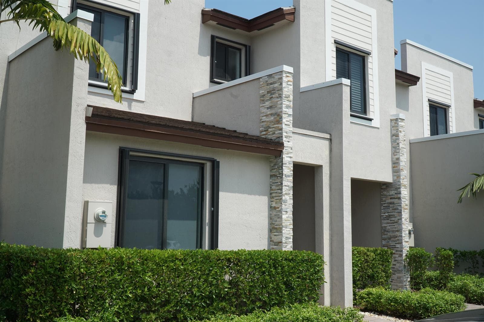 21435 NE 2nd Place, Miami FL 33161 — 2