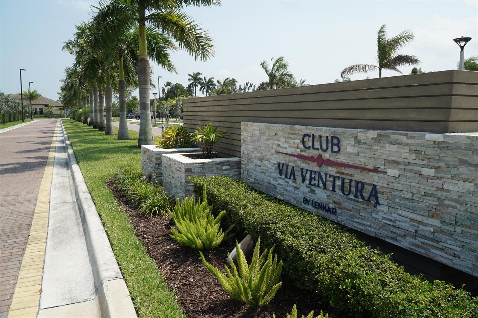 21435 NE 2nd Place, Miami FL 33161 — 32