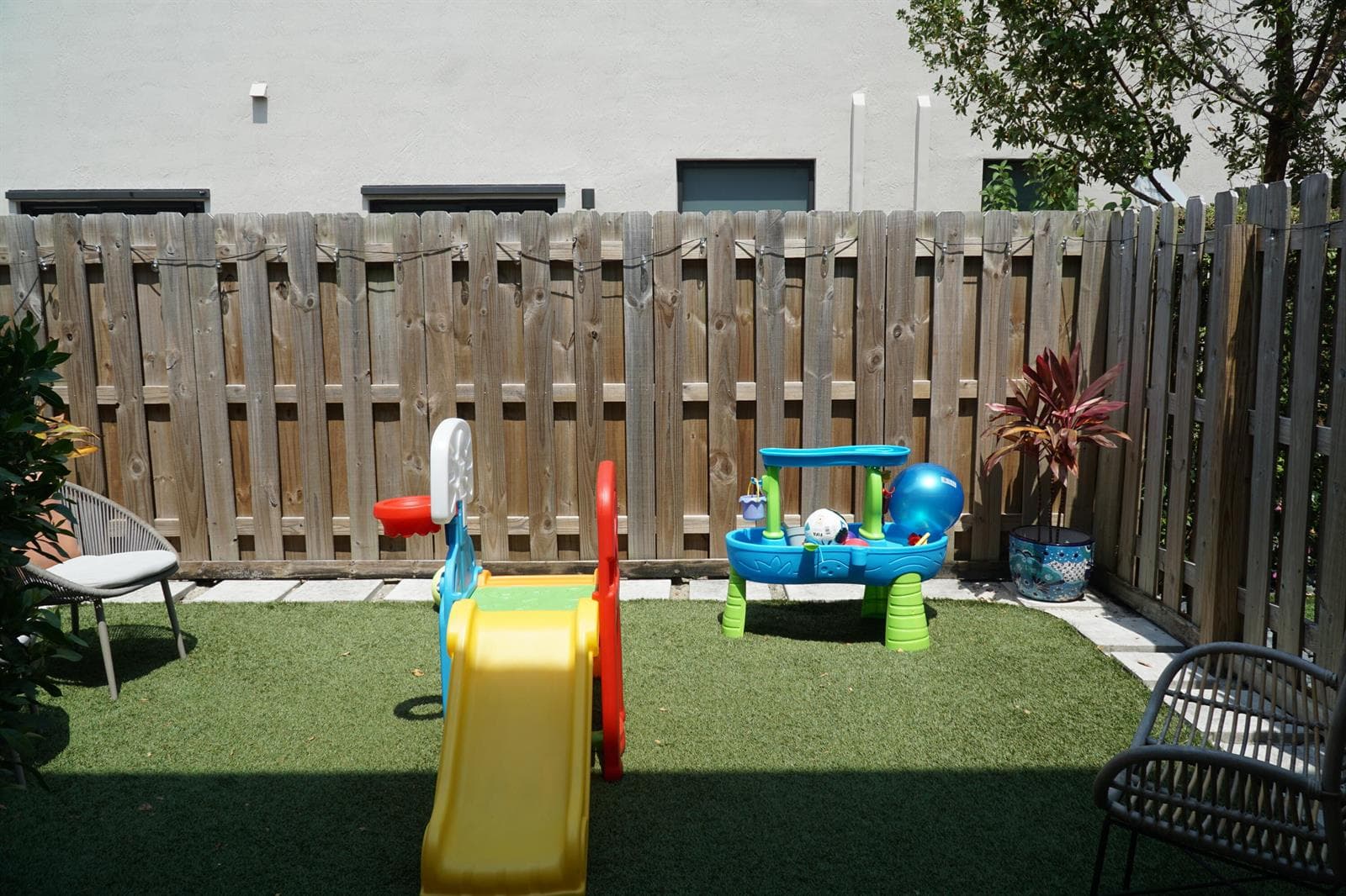 21435 NE 2nd Place, Miami FL 33161 — 18