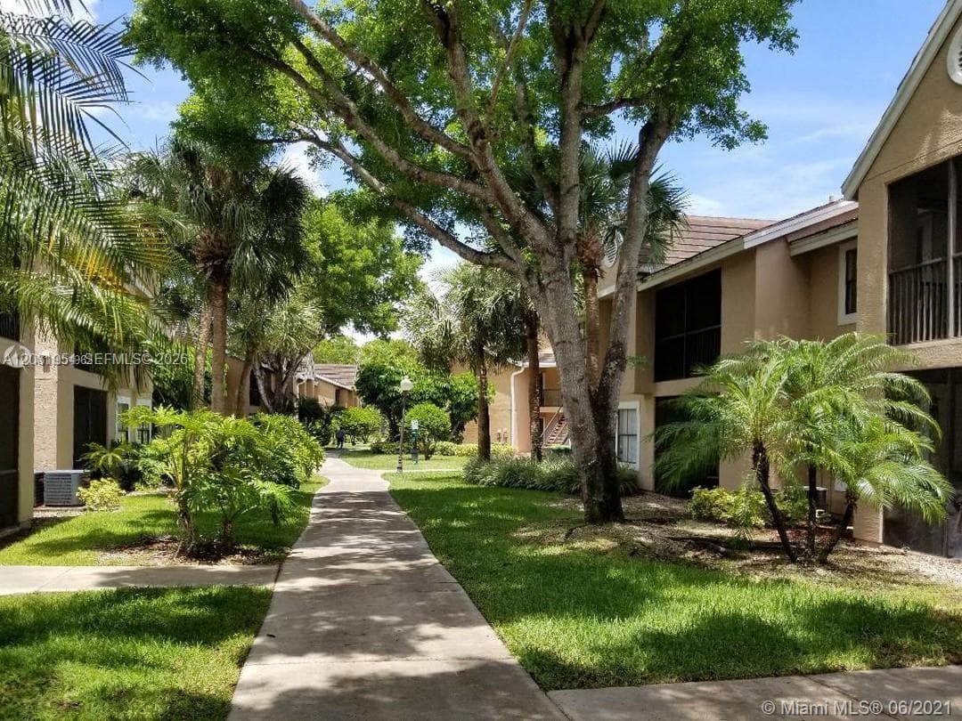 15610 SW 105th Ln # 606, Miami FL 33196 — 14
