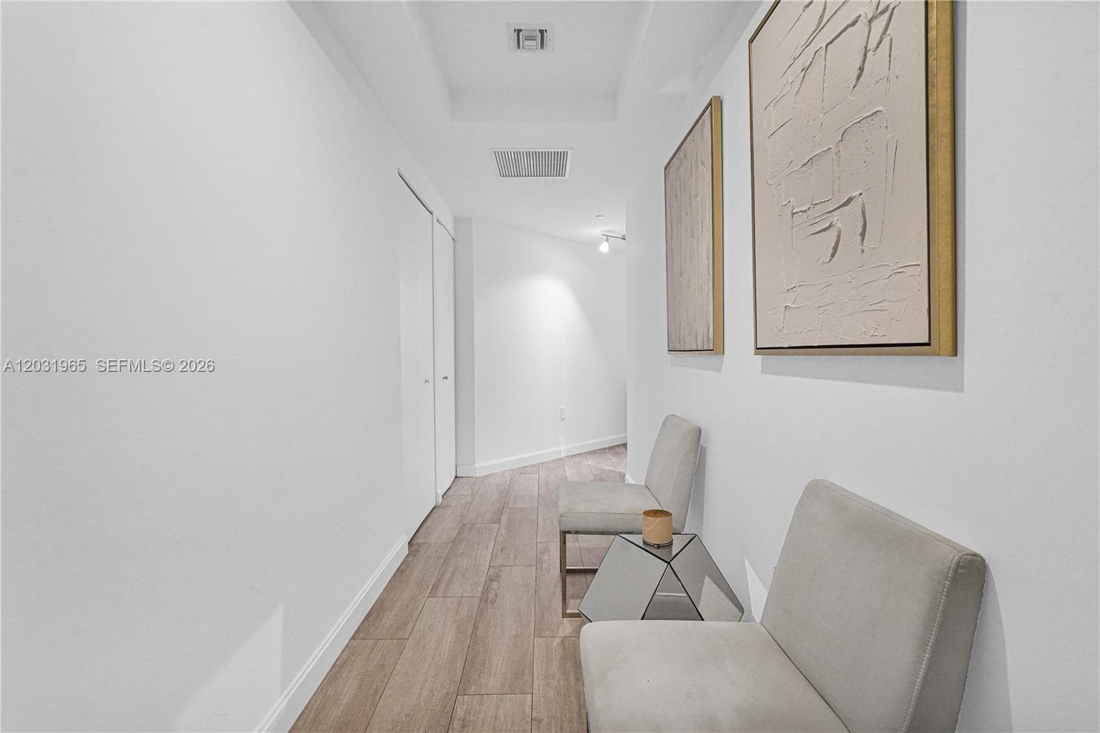 45 SW 9th St # 2901, Miami FL 33130 — 28