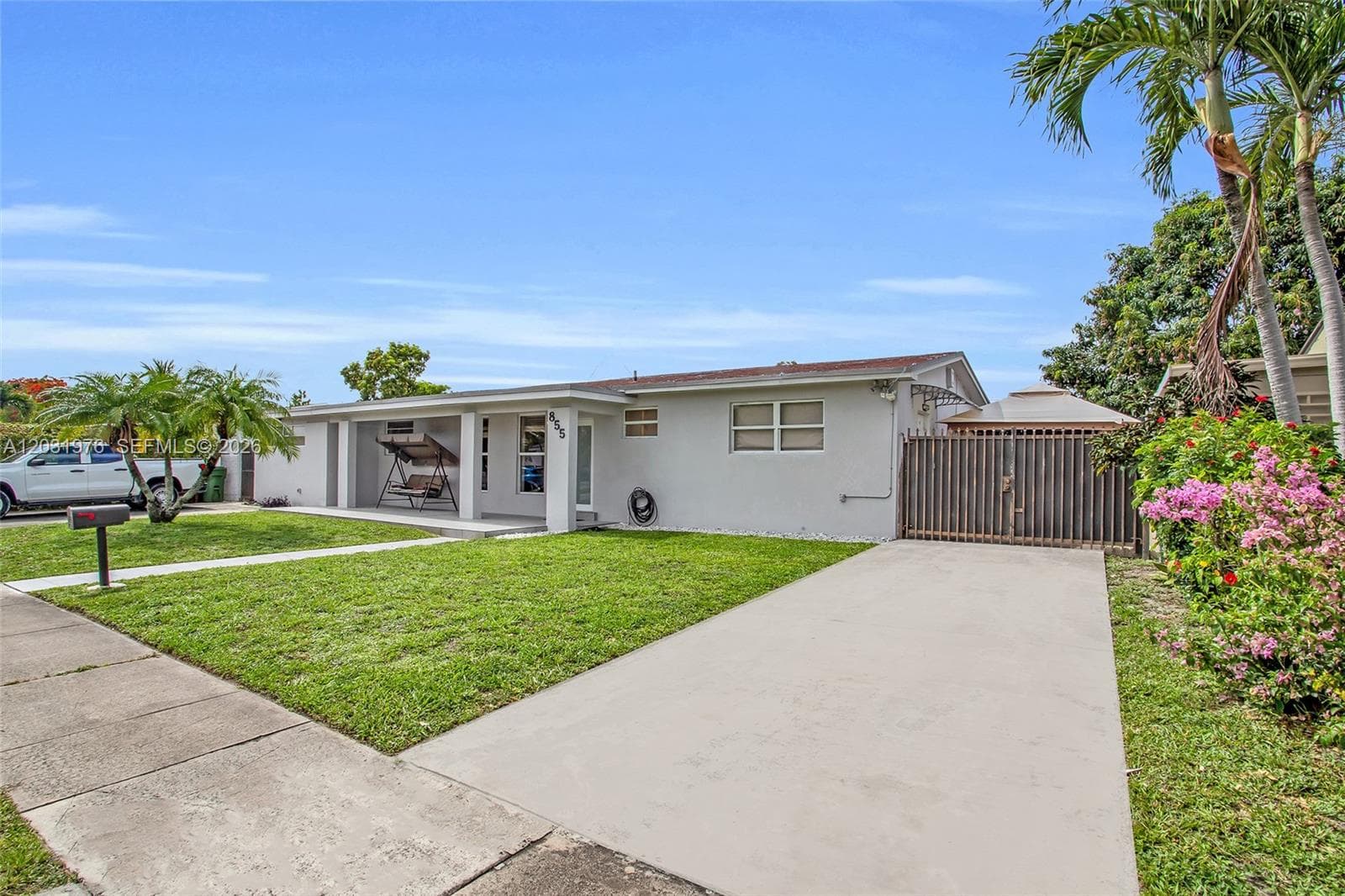 855 W 70th Pl, Hialeah FL 33014 — 2