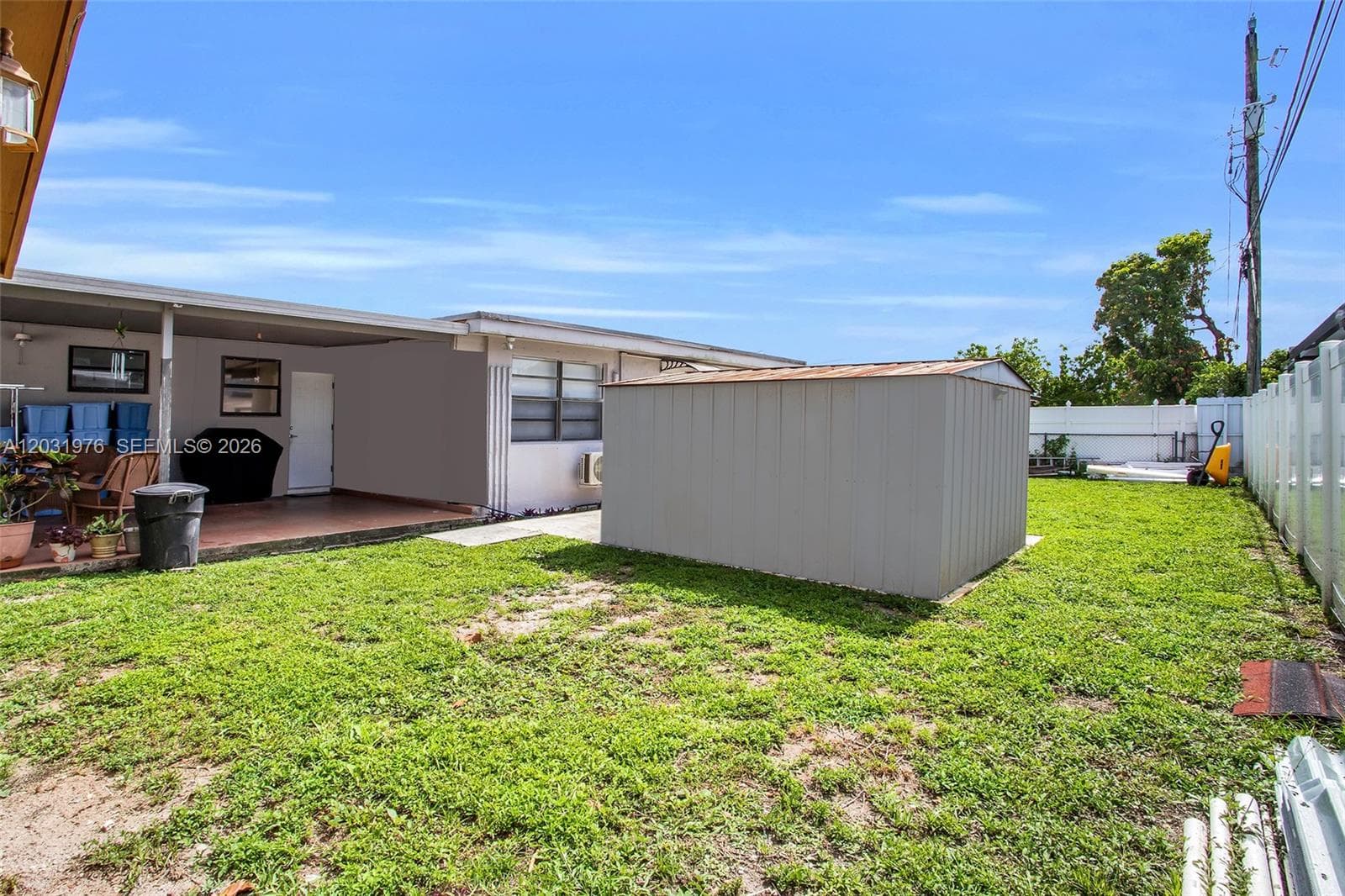 855 W 70th Pl, Hialeah FL 33014 — 36