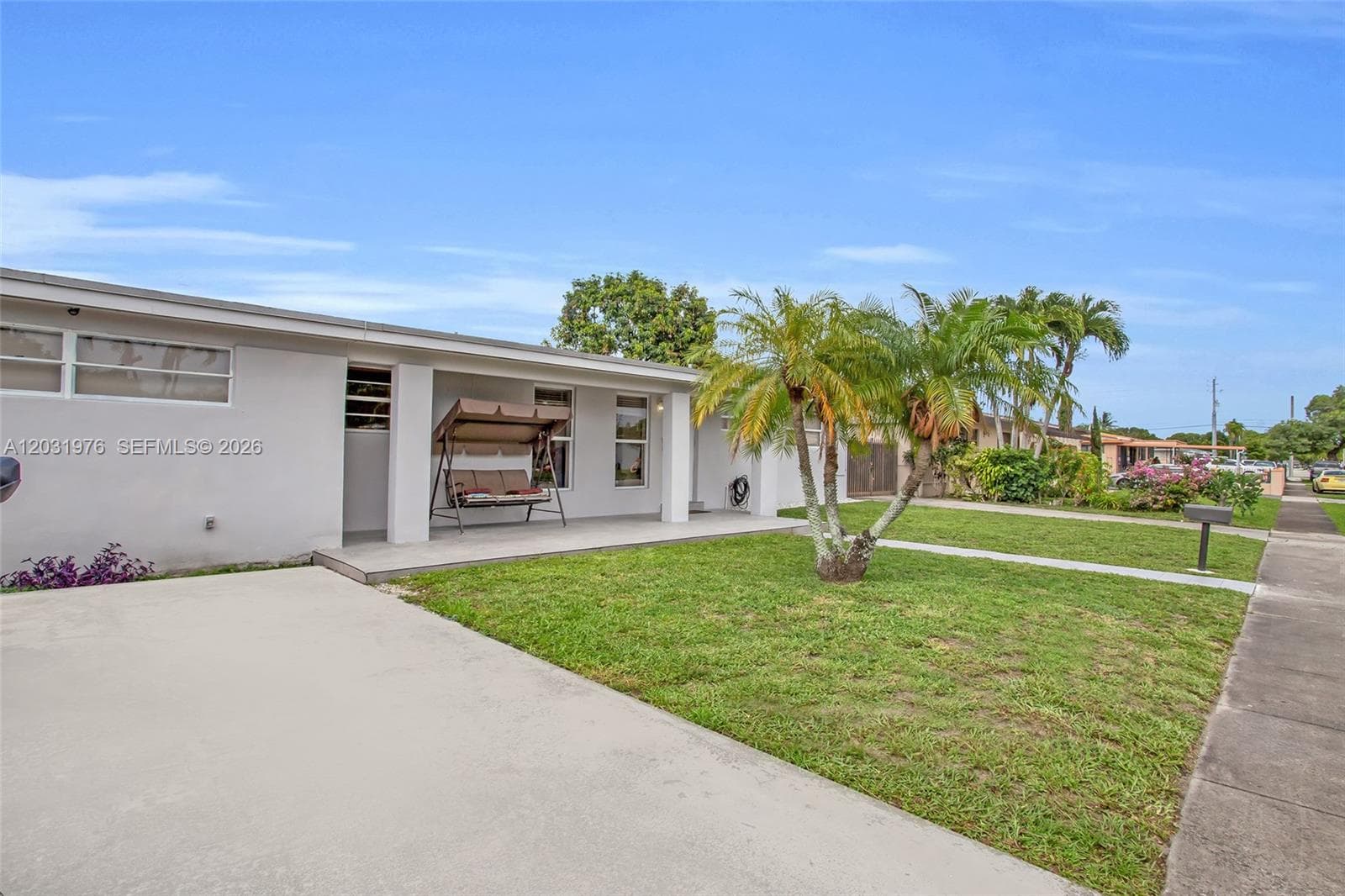 855 W 70th Pl, Hialeah FL 33014 — 4