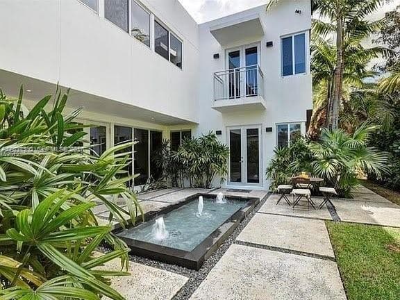 6340 SW 80th St, Miami FL 33143 — 8