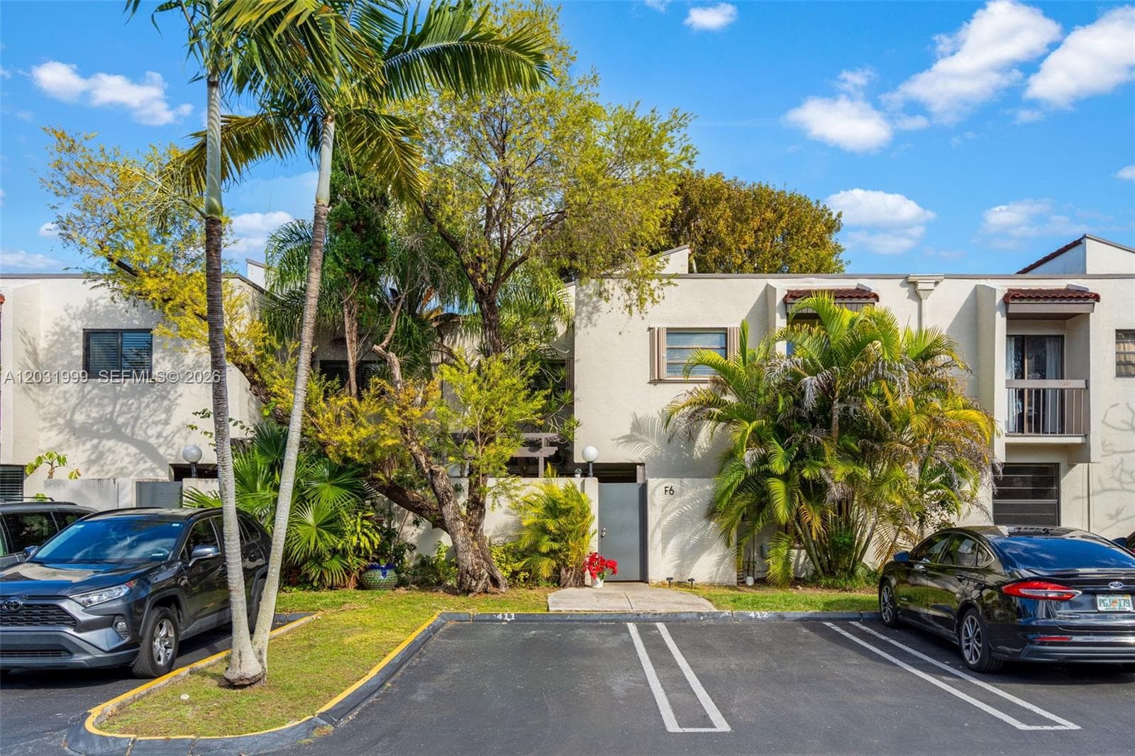 4726 SW 67th Ave # F6, Miami FL 33155 — 2