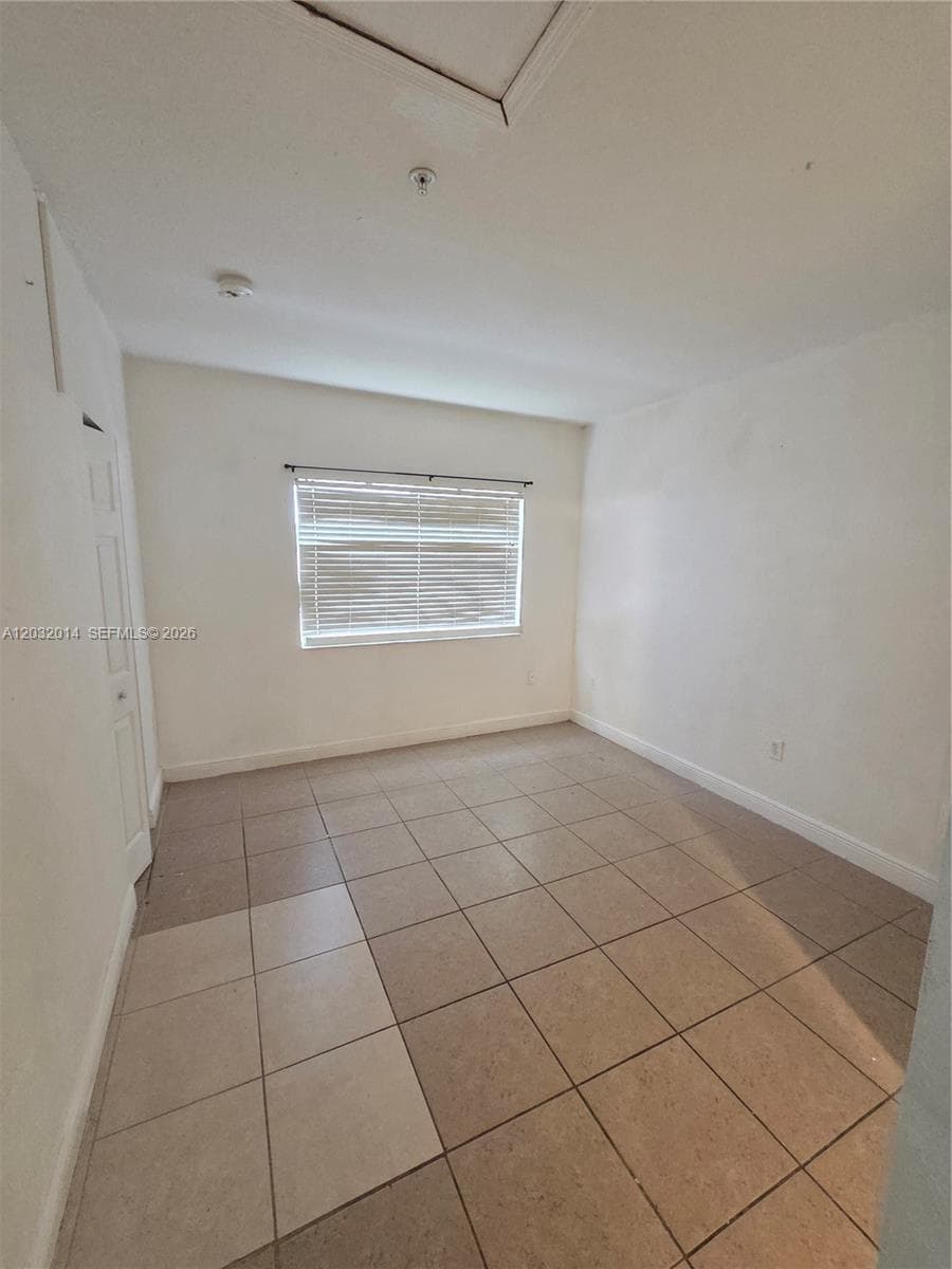 7989 NW 8th St # 108D, Miami FL 33126 — 10