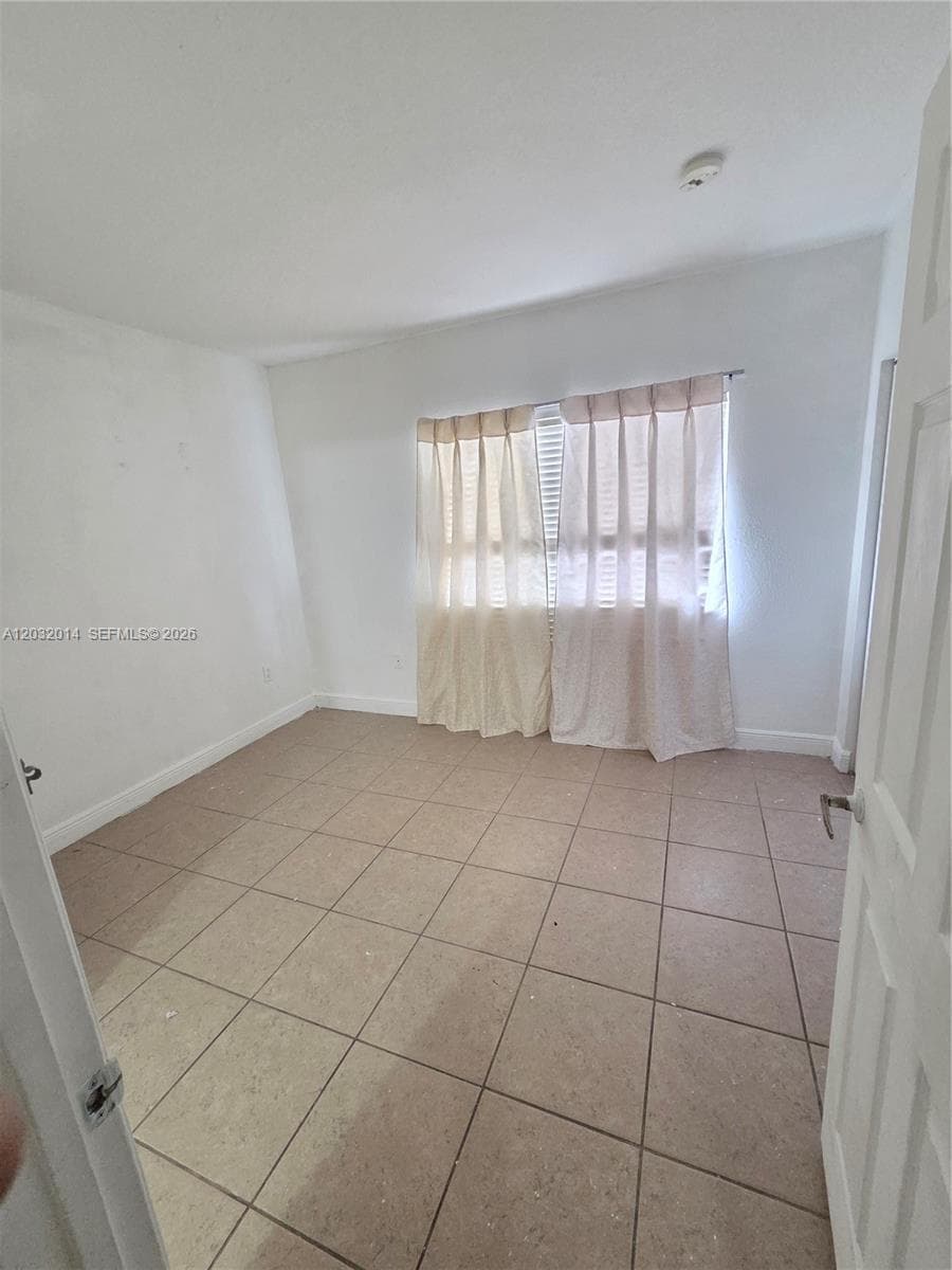 7989 NW 8th St # 108D, Miami FL 33126 — 11