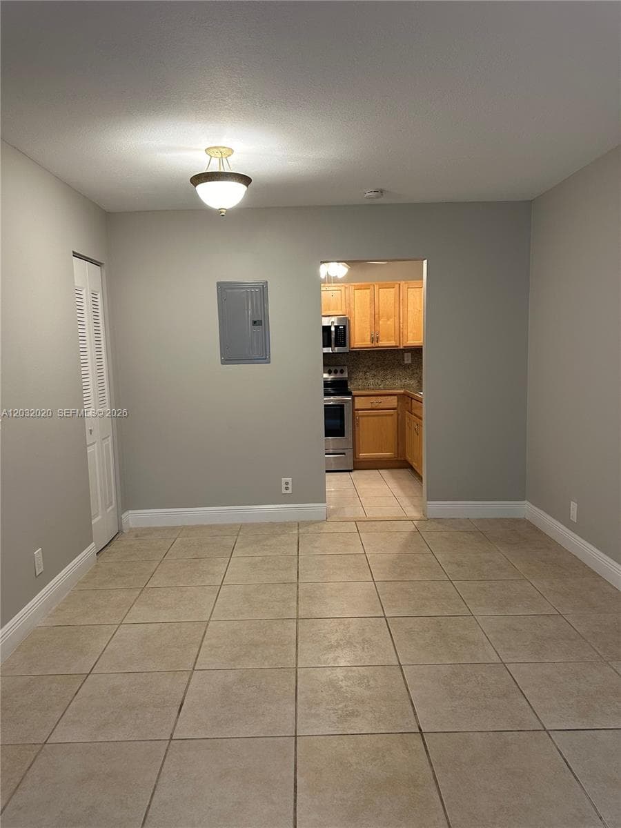 7956 Camino Cir # A4, Miami FL 33143 — 12