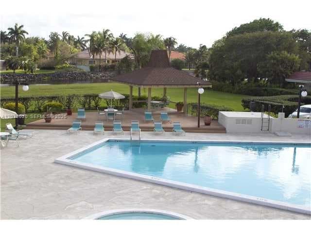 7956 Camino Cir # A4, Miami FL 33143 — 4