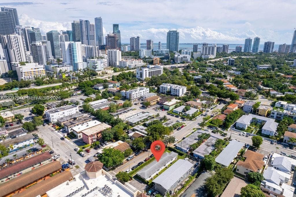 900 SW 5th Ave # 3, Miami FL 33130 — 3