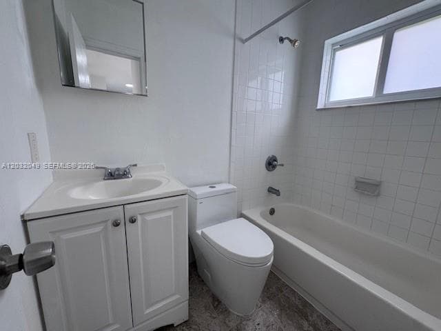 900 SW 5th Ave # 3, Miami FL 33130 — 33