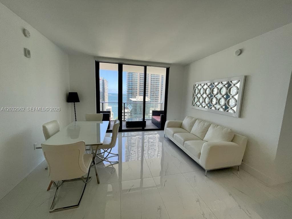 1010 Brickell Ave # 2704, Miami FL 33131 — 2