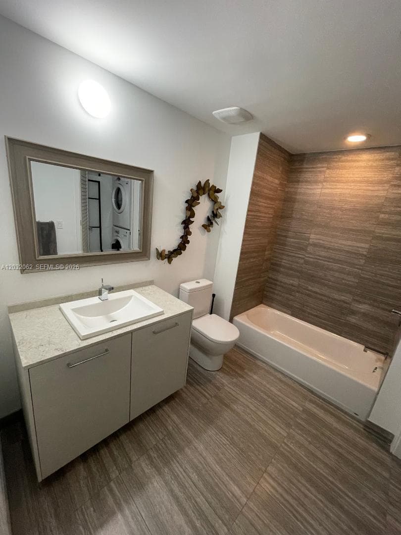 1010 Brickell Ave # 2704, Miami FL 33131 — 11