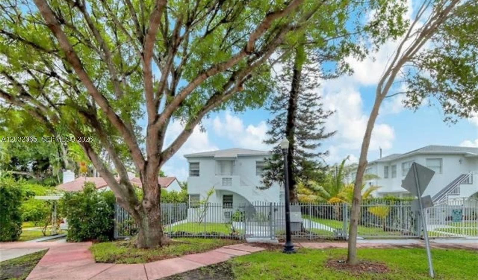1730 Marseille Dr # 4, Miami Beach FL 33141 — 1