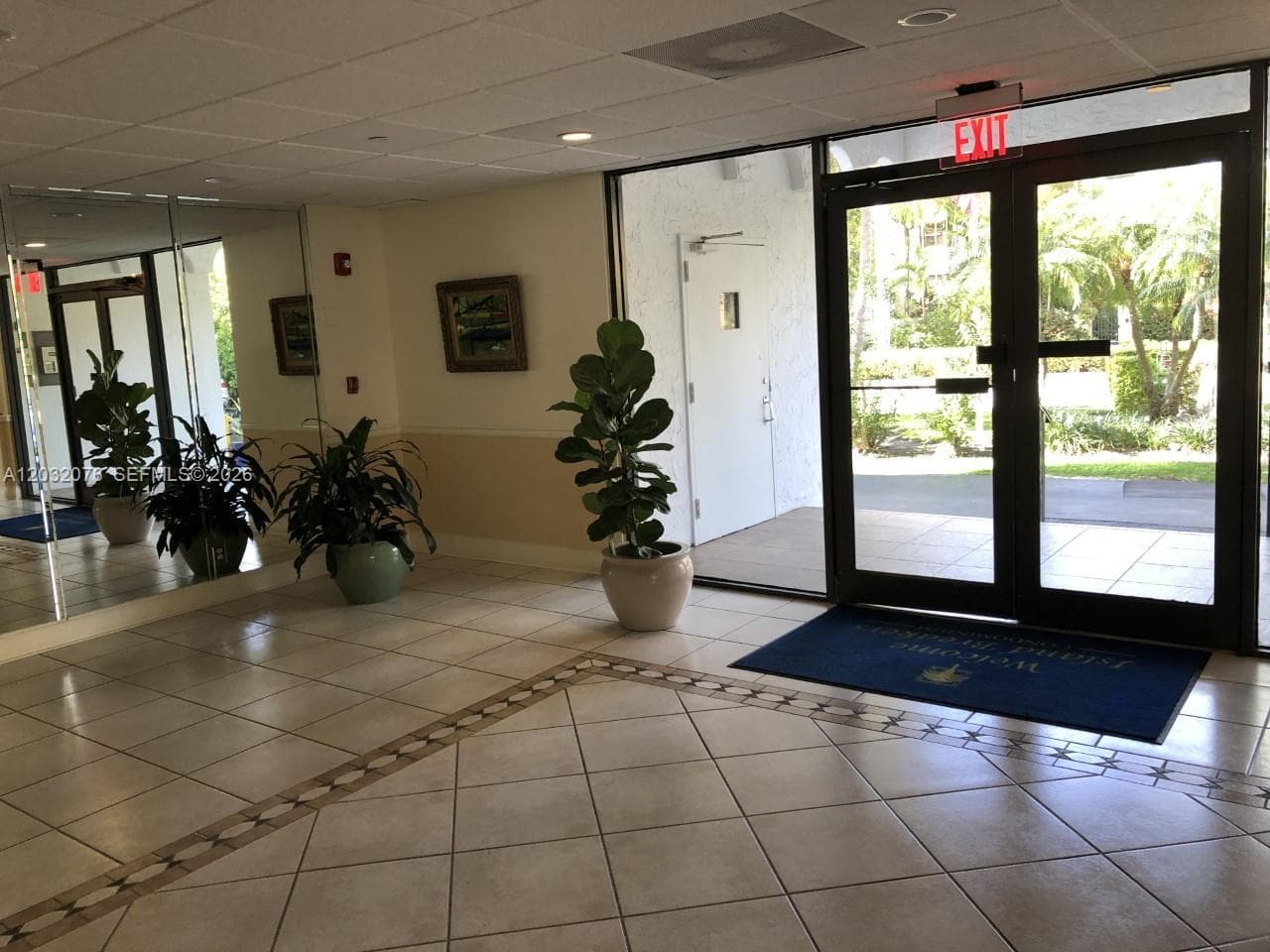 150 Ocean Lane Dr # 4B, Key Biscayne FL 33149 — 2