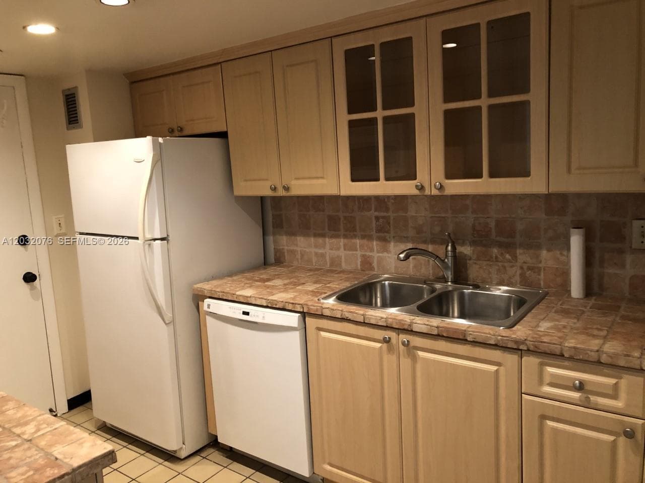 150 Ocean Lane Dr # 4B, Key Biscayne FL 33149 — 13