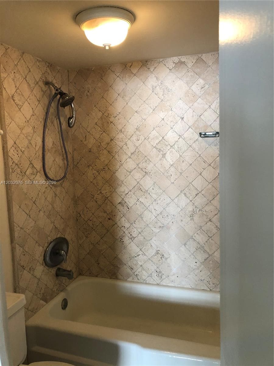 150 Ocean Lane Dr # 4B, Key Biscayne FL 33149 — 22