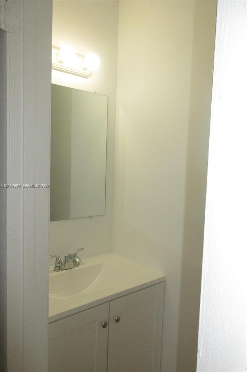 5461 W 24th Ave # 67, Hialeah FL 33016 — 7