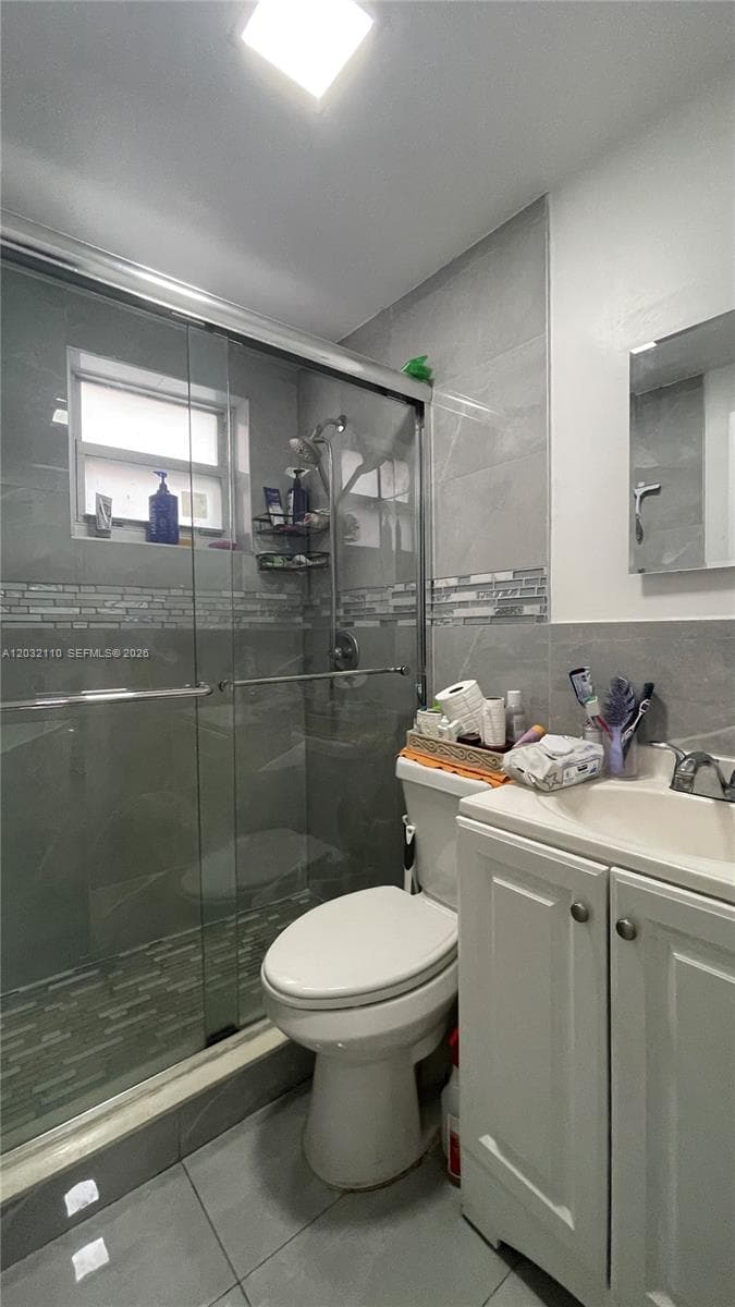 1043 NW 2nd St # 2, Miami FL 33128 — 30