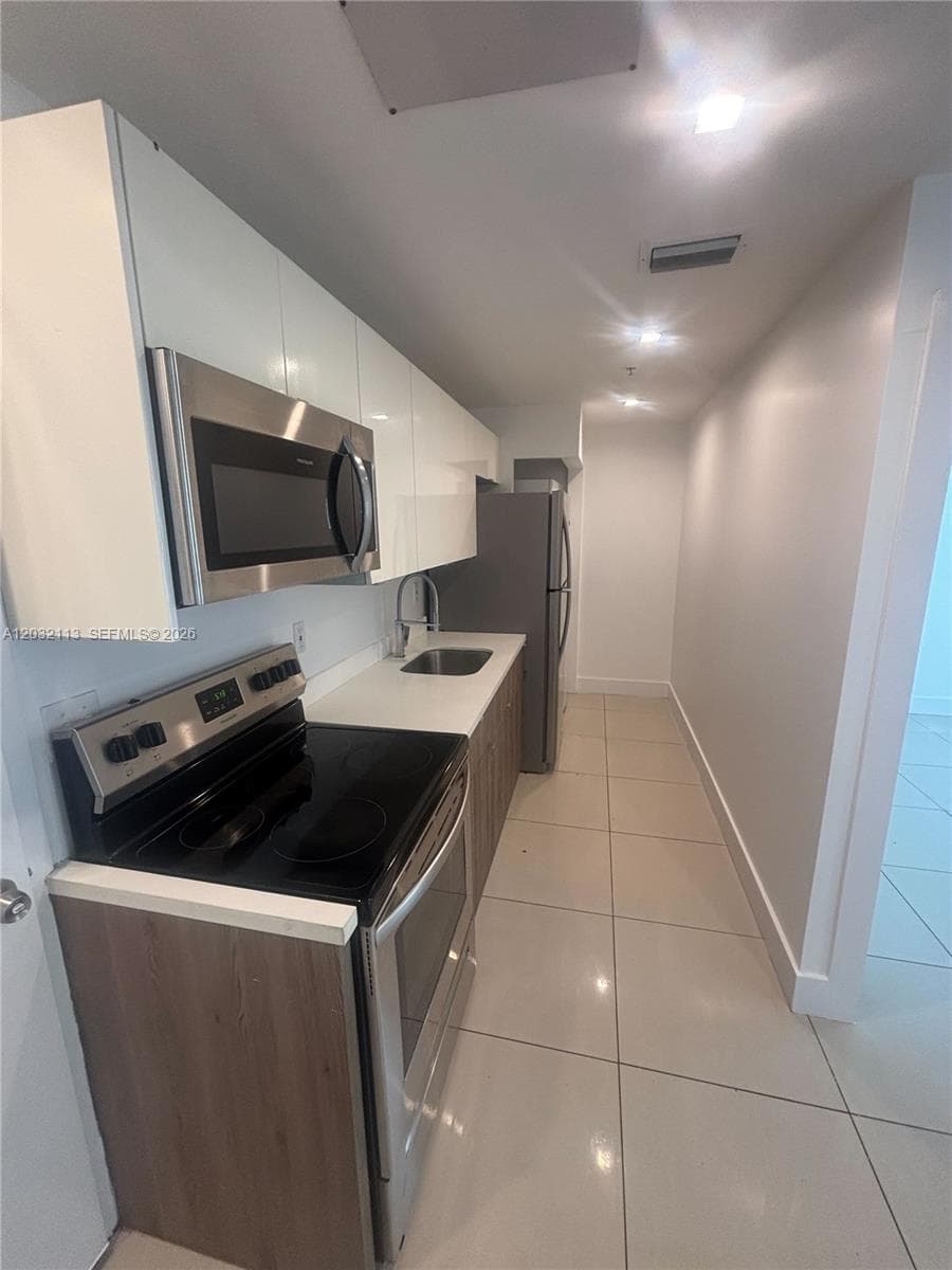 829 SW 18th Ave # 203, Miami FL 33135 — 2