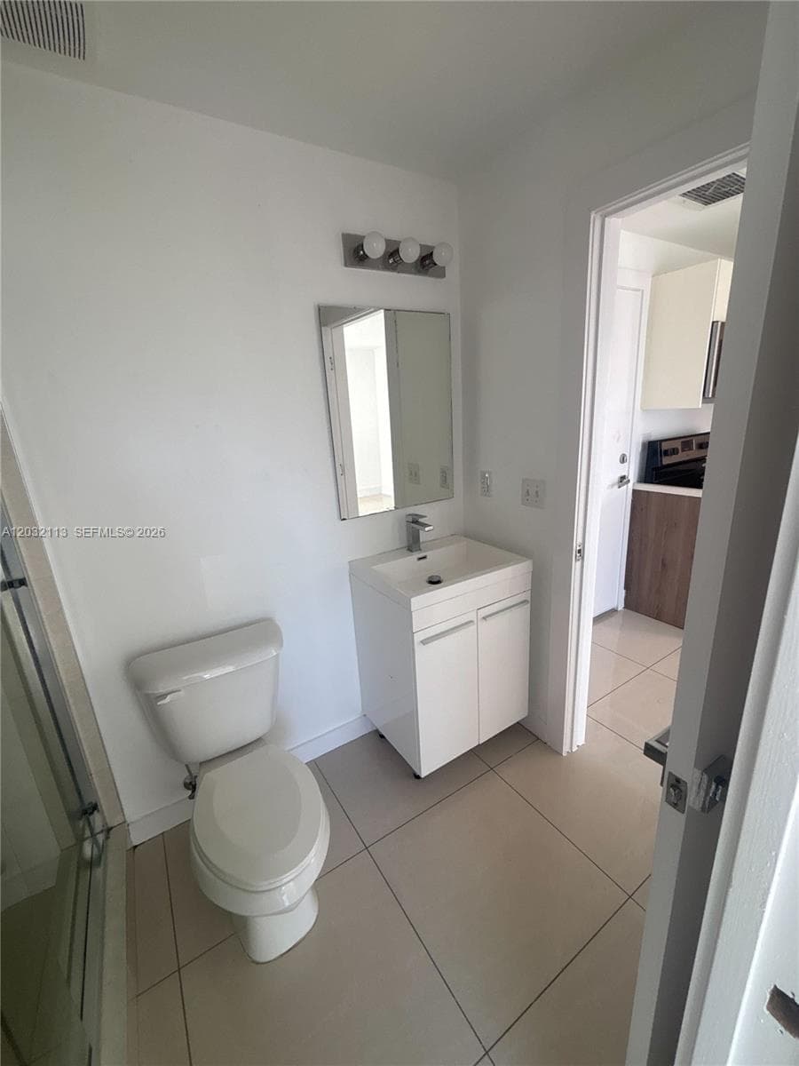 829 SW 18th Ave # 203, Miami FL 33135 — 6