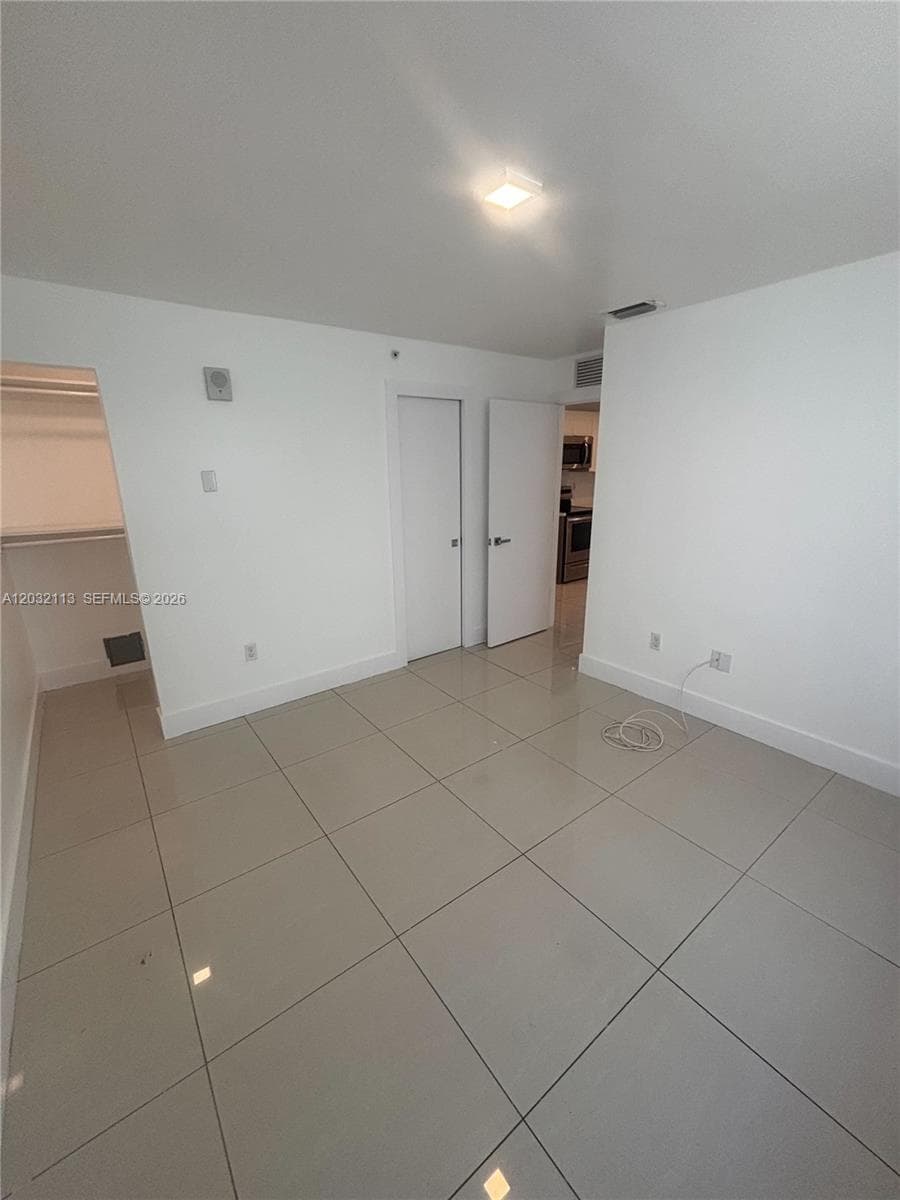 829 SW 18th Ave # 203, Miami FL 33135 — 8