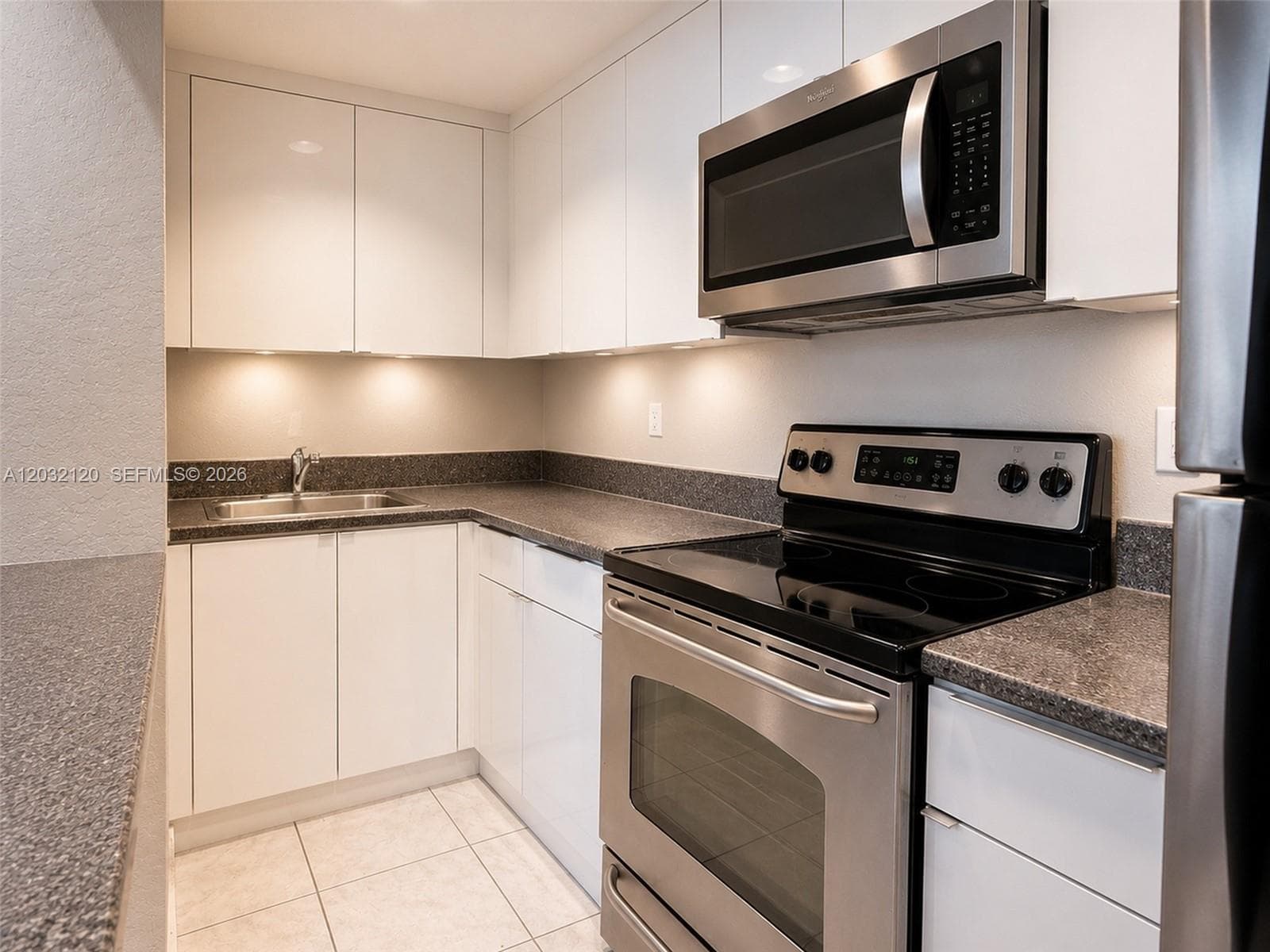 7326 Collins Ave # 203, Miami Beach FL 33141 — 10