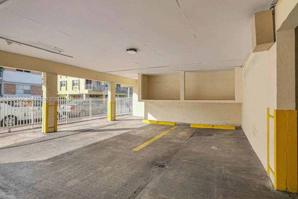 900 Euclid AVE # 12, Miami Beach FL 33139 — 12
