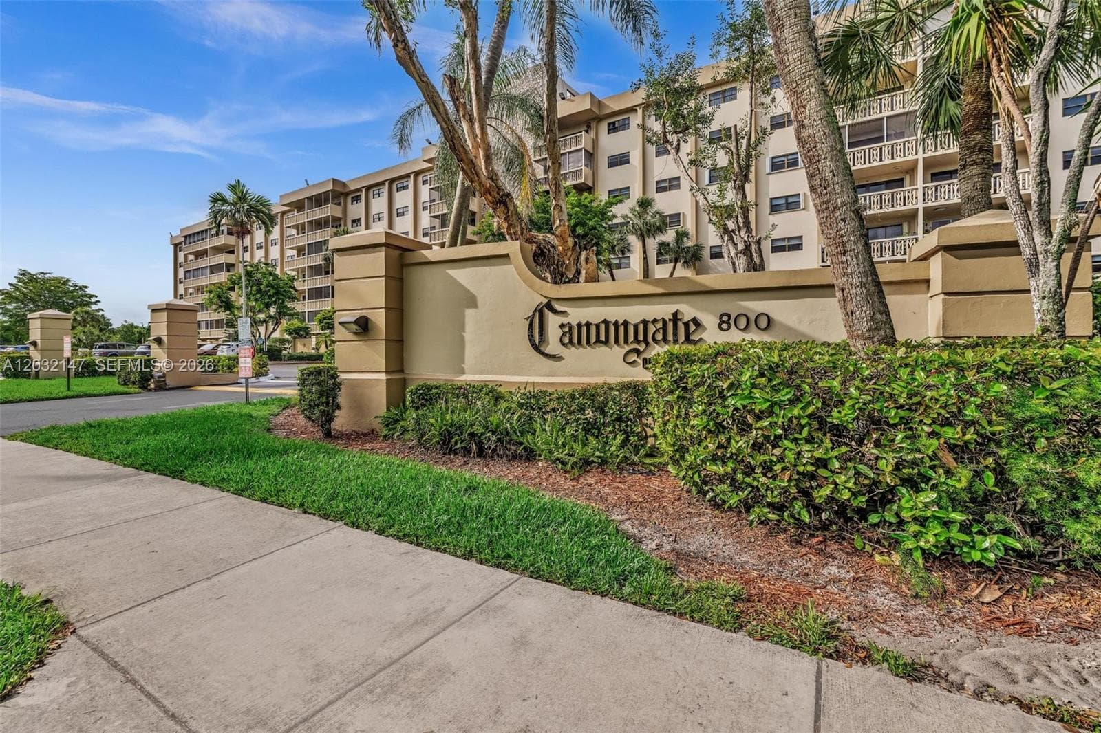 800 NE 195th St # 710, Miami FL 33179 — 24