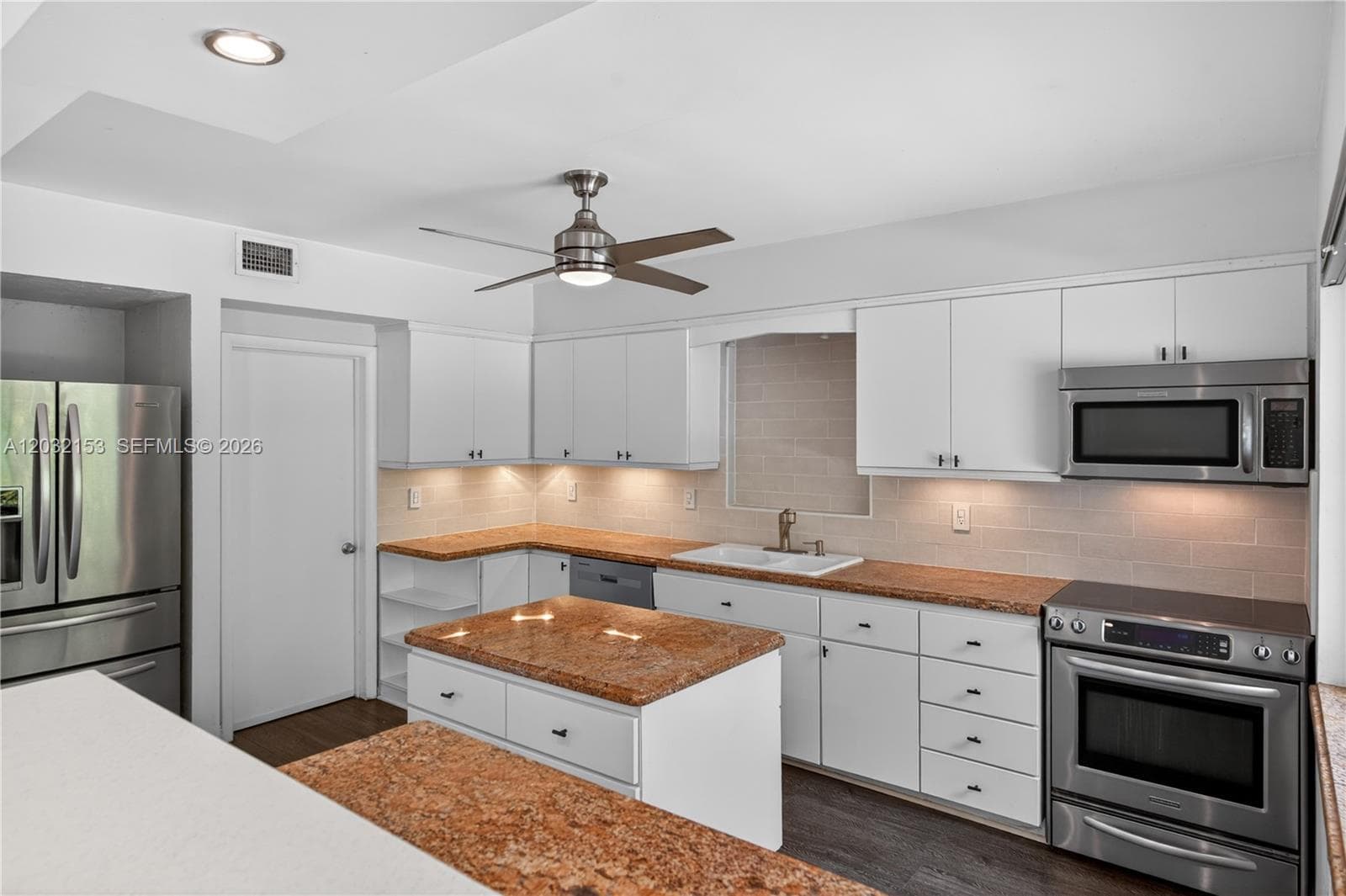 10025 NE 3rd Ave, Miami Shores FL 33138 — 14