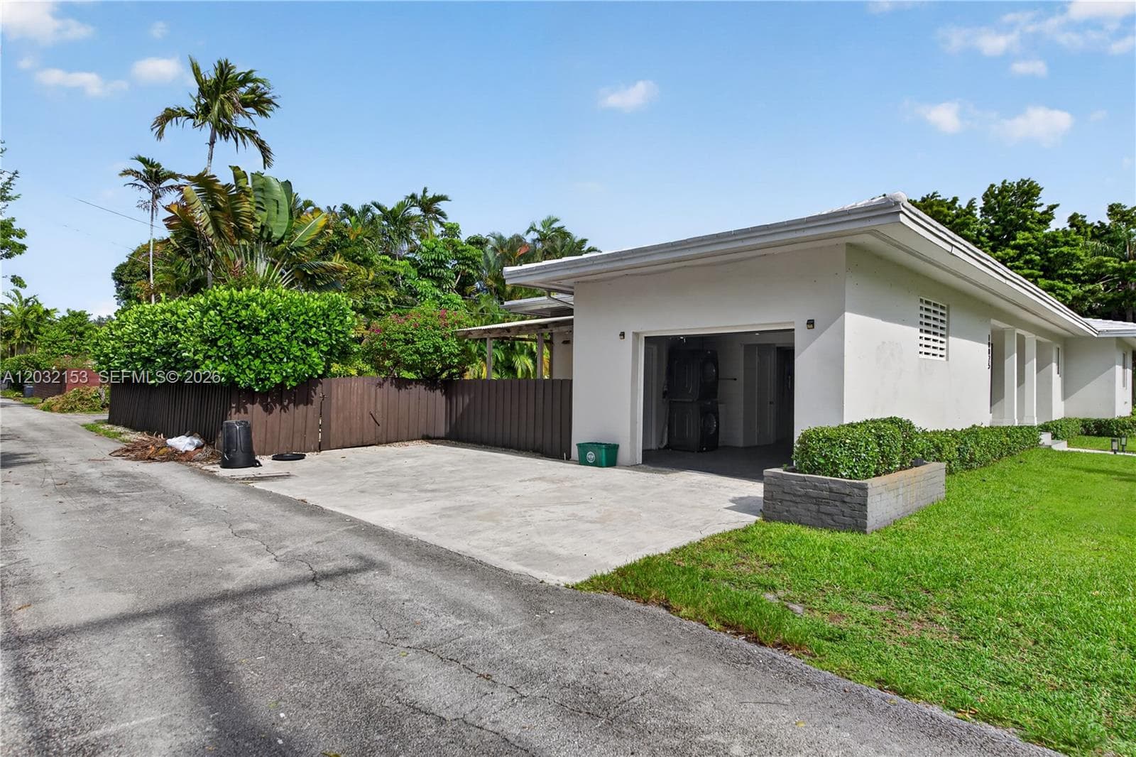10025 NE 3rd Ave, Miami Shores FL 33138 — 35