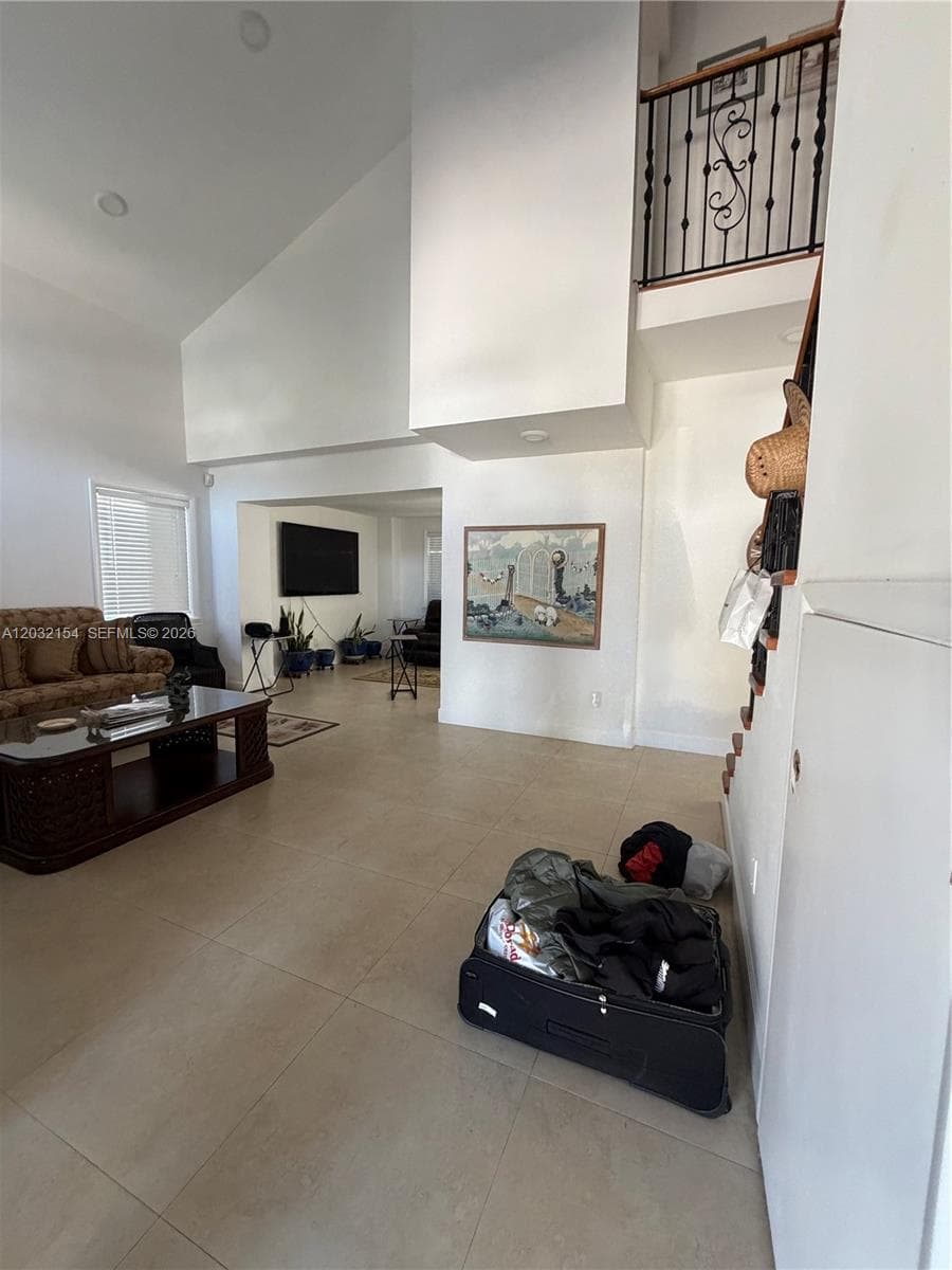 8532 SW 211th Ter, Cutler Bay FL 33189 — 5