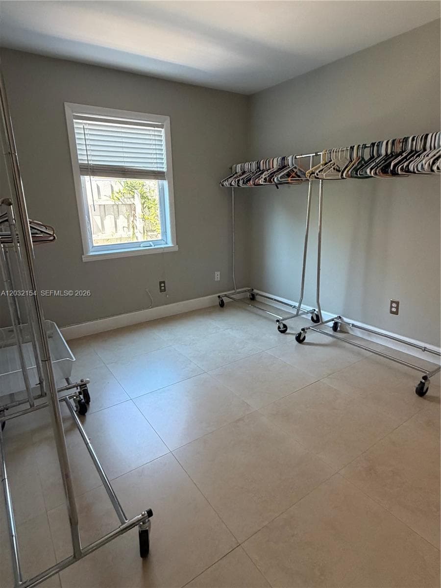 8532 SW 211th Ter, Cutler Bay FL 33189 — 11
