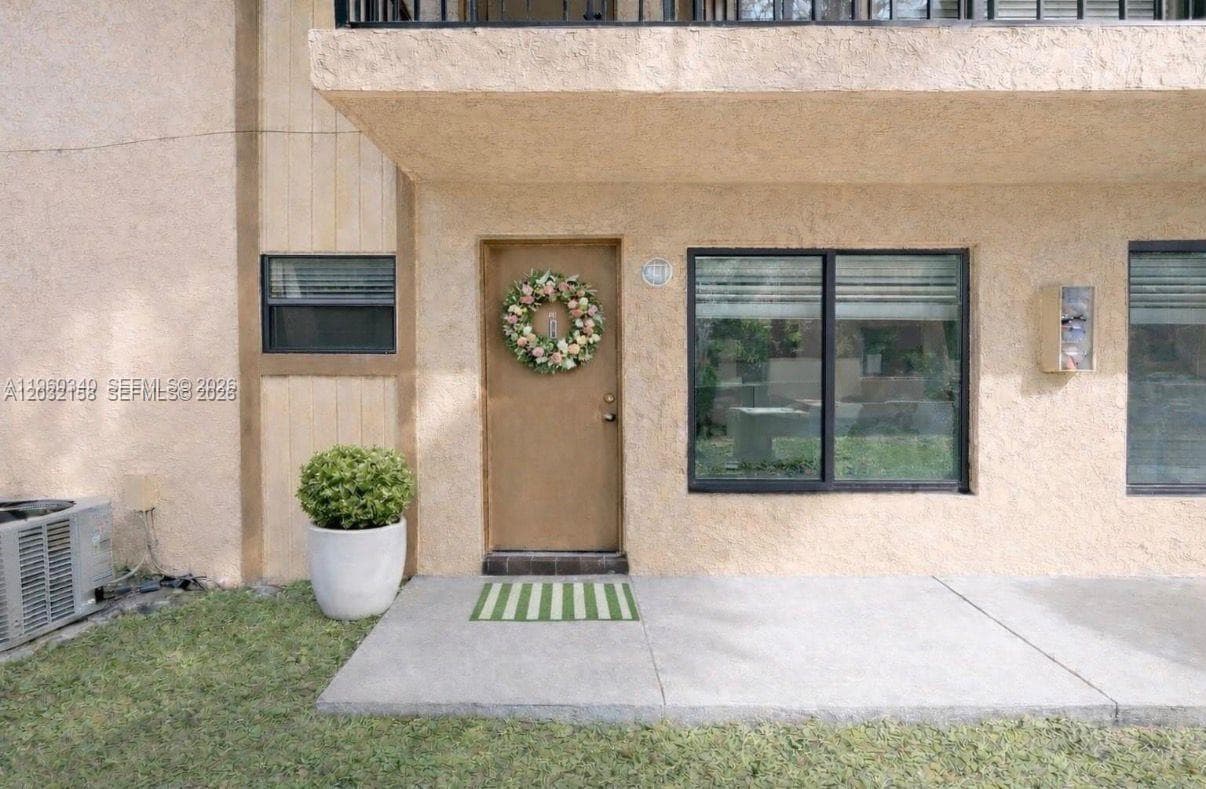 2530 W 67th Pl # 29, Hialeah FL 33016 — 2