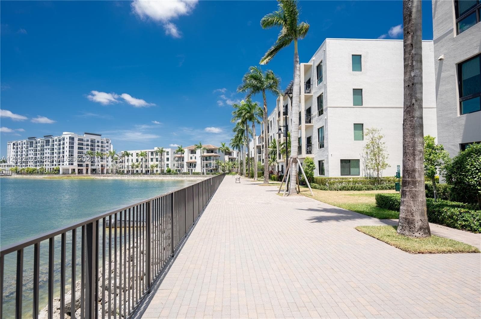 4640 NW 84th Ave # 12, Doral FL 33166 — 32