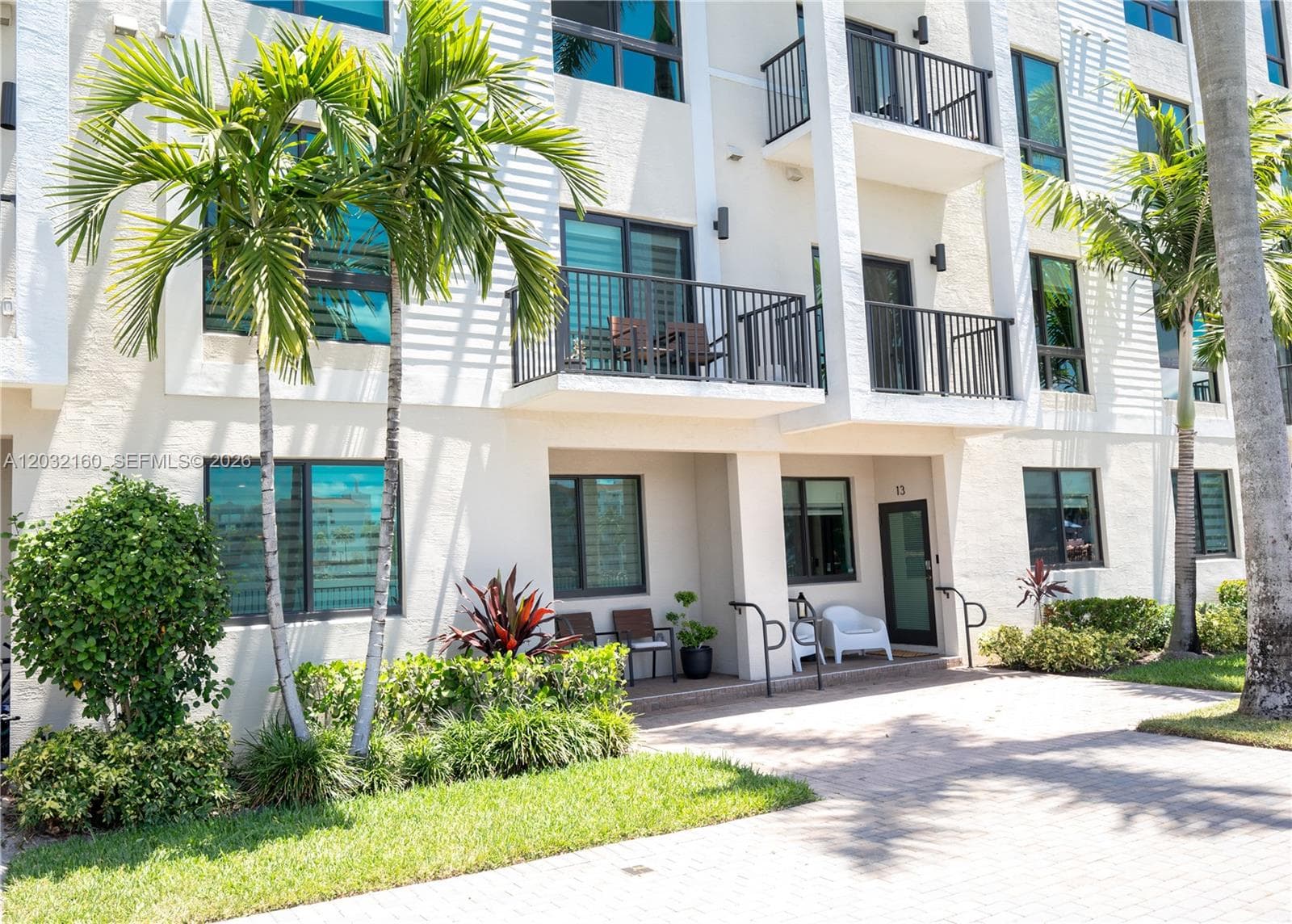 4640 NW 84th Ave # 12, Doral FL 33166 — 33
