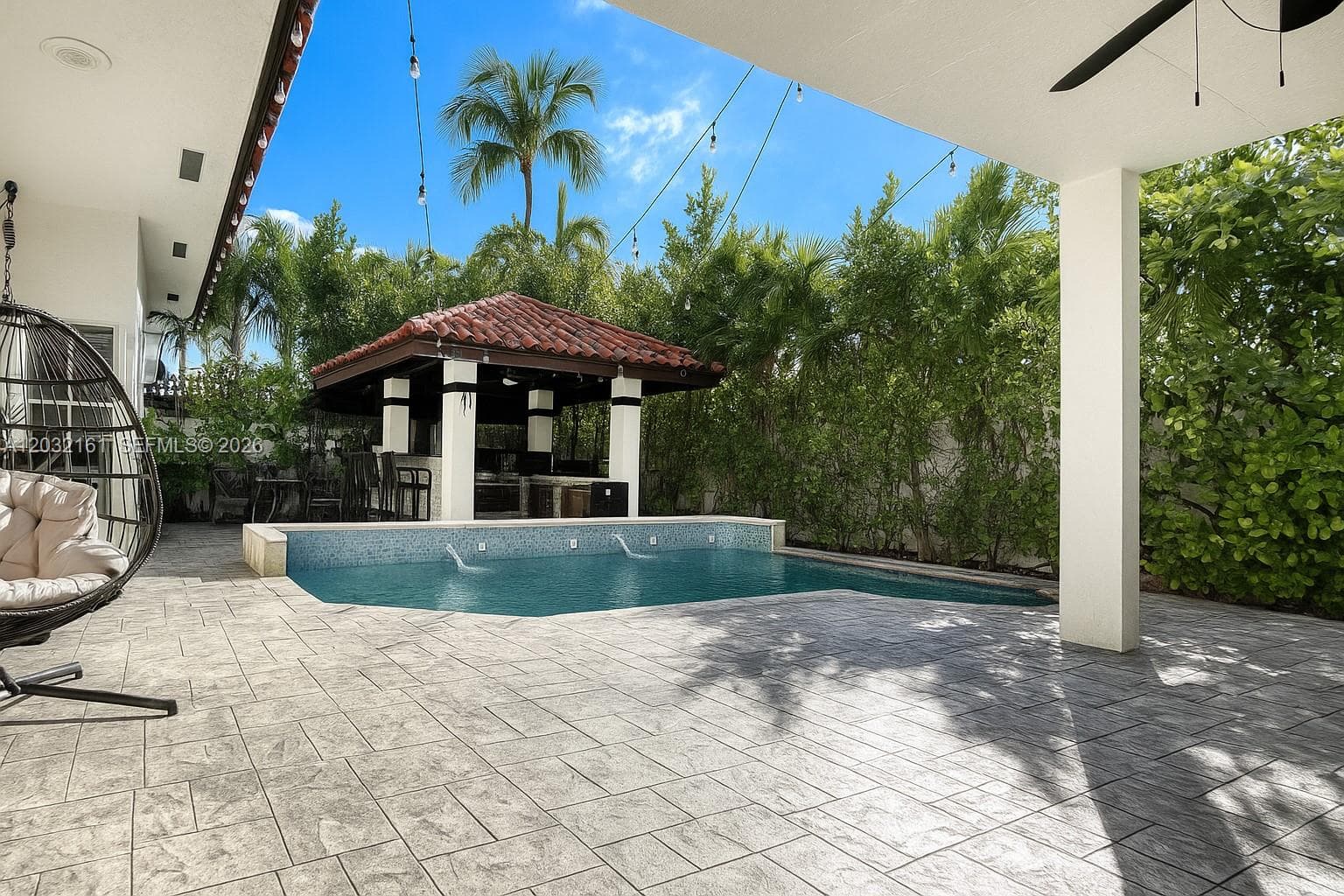 15106 NW 89th Ct, Miami Lakes FL 33018 — 42