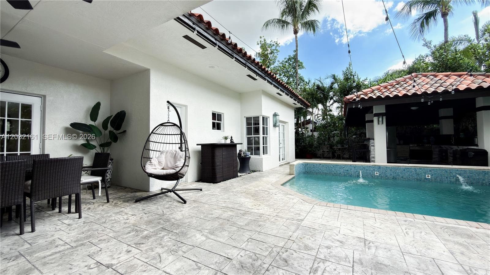15106 NW 89th Ct, Miami Lakes FL 33018 — 40